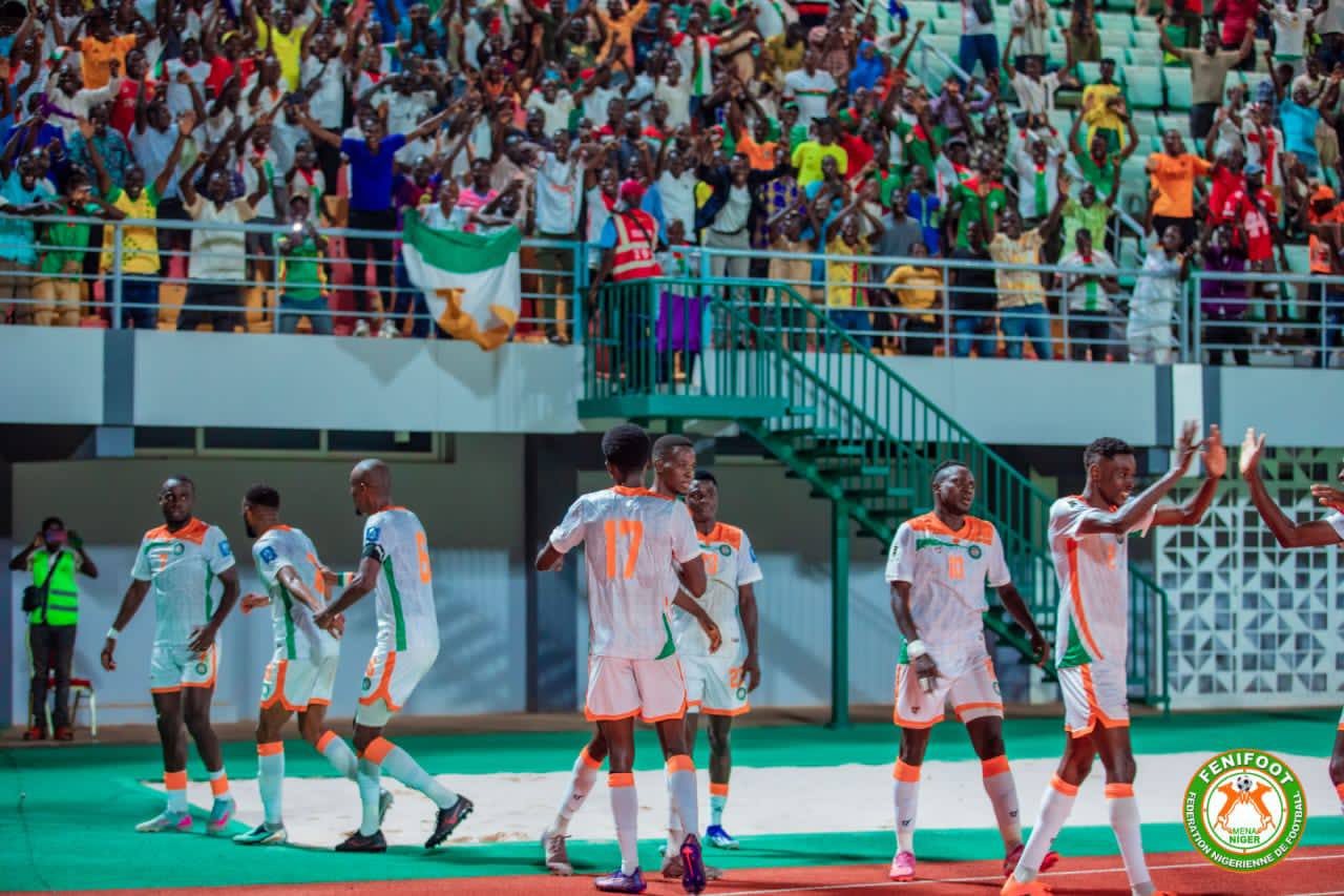 mondial 2026 le niger domine le congo 3 1 et decroche la 2e place du groupe e