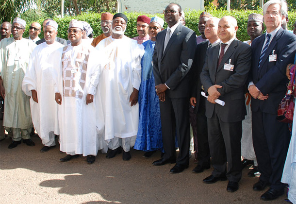 Photo de famille des membres du dialogue Politique Inter-Nigérien. 