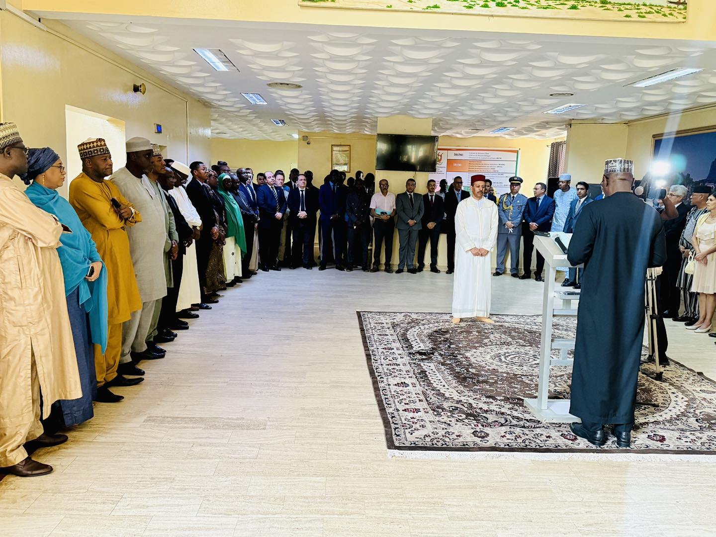 lambassadeur du maroc Allal EL Achab en fin de mission 2