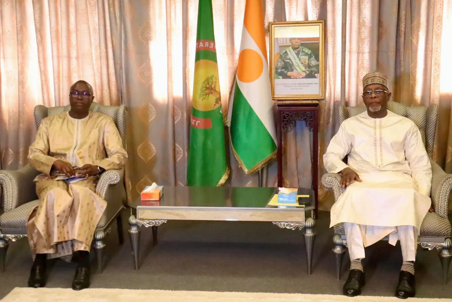 renforcement des relations bilaterales le nouvel ambassadeur du senegal presente ses lettres de creance au niger 1