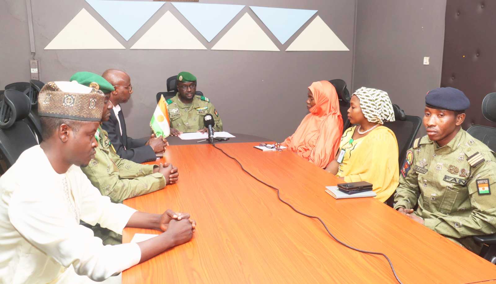 a niamey letat recupere 66 hectares de reserves foncieres illegalement occupees