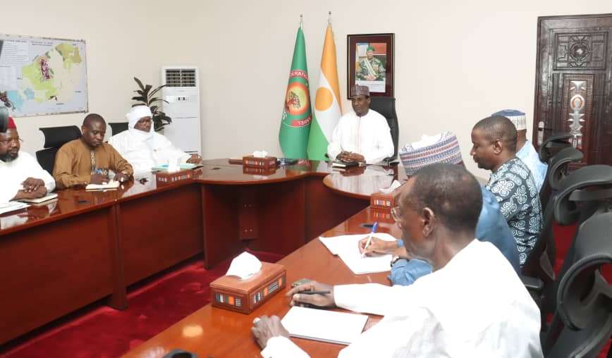 aes le niger veut une plateforme commune de regulation des medias avec le mali et le burkina faso