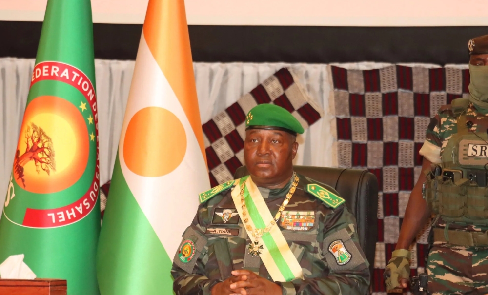 allocution du president de la republique chef de letat s e le general darmee abdourahamane tiani a loccasion de la ceremonie officielle de la mise en oeuvre des resolutions des assises nationales pour la refondation