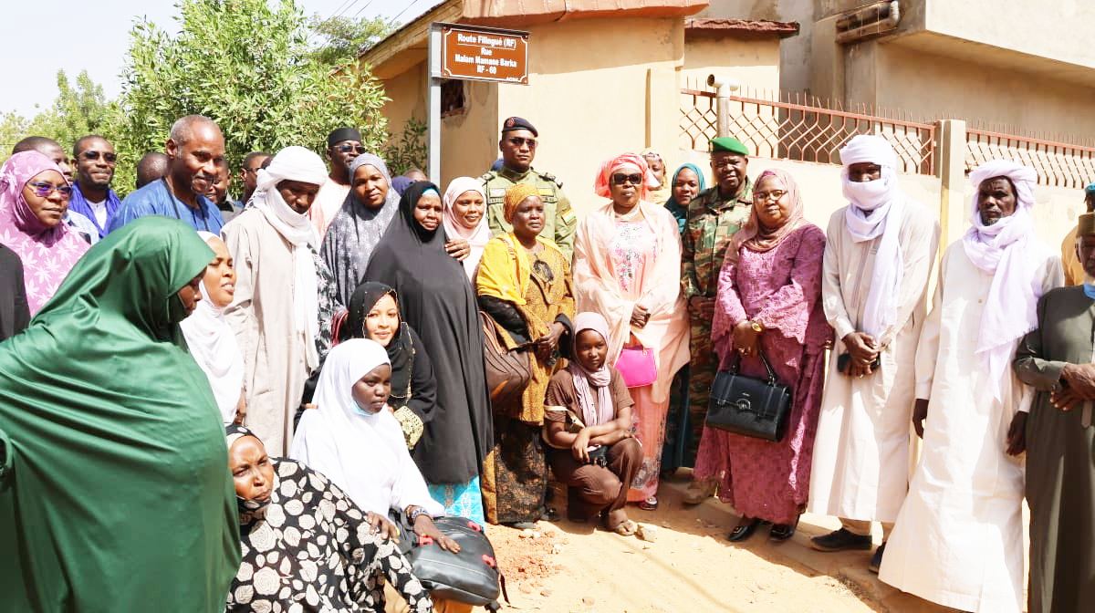 niamey la rue rf 60 rebaptisee en hommage a malan mamane barka