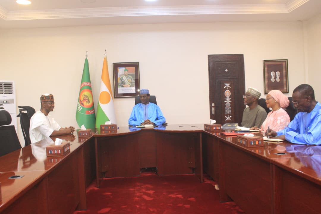 niamey le premier ministre multiplie les audiences entre cooperation sahelienne partenariat avec lunicef et fin de mission du diplomate nigerian