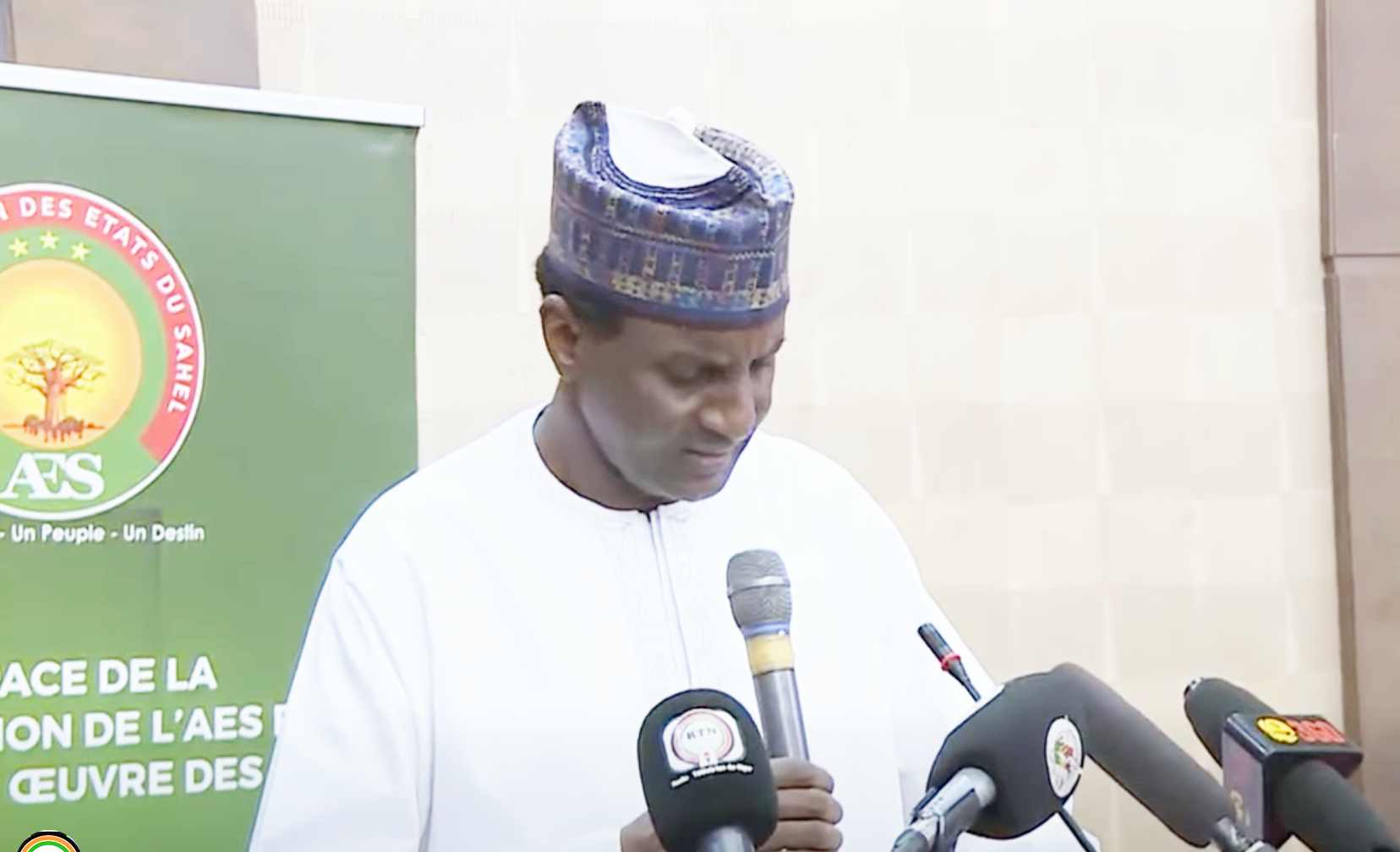 niger mali burkina la nouvelle banque confederale dinvestissement propulse laes vers un modele economique souverain