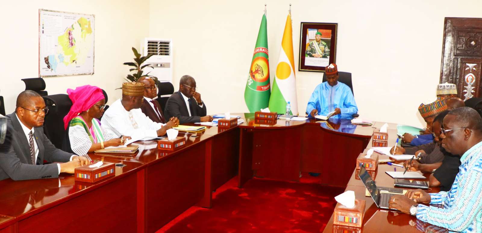 reformes communautaires luemoa salue les performances du niger en 2025