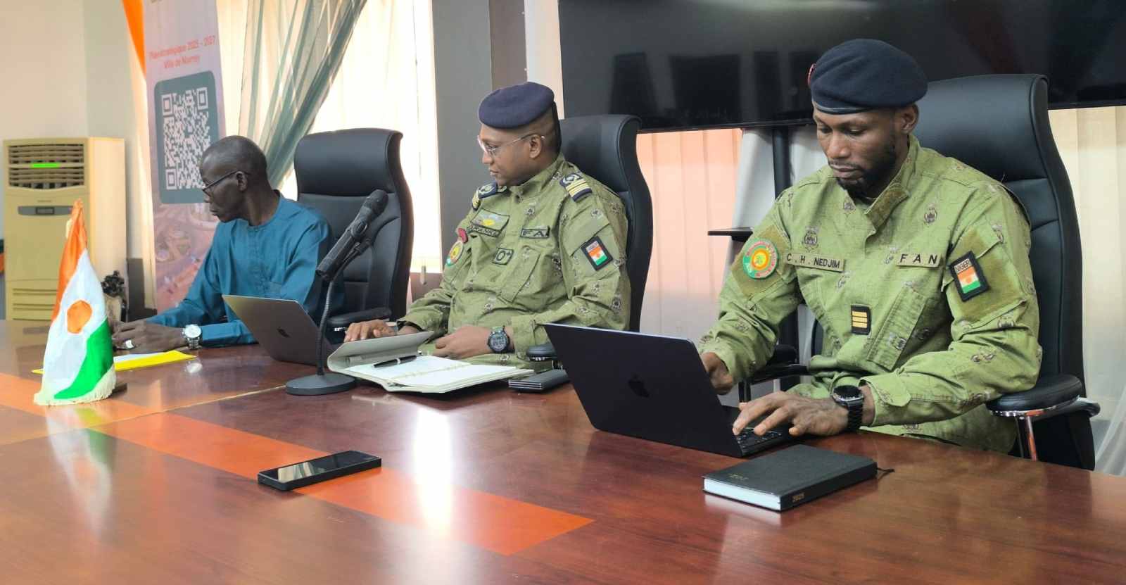 ville-de-niamey-une-reunion-strategique-pour-anticiper-les-defis-de-la-saison-pluvieuse.jpg 