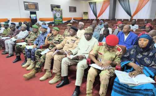 ville de niamey une reunion strategique pour anticiper les defis de la saison pluvieuse 2
