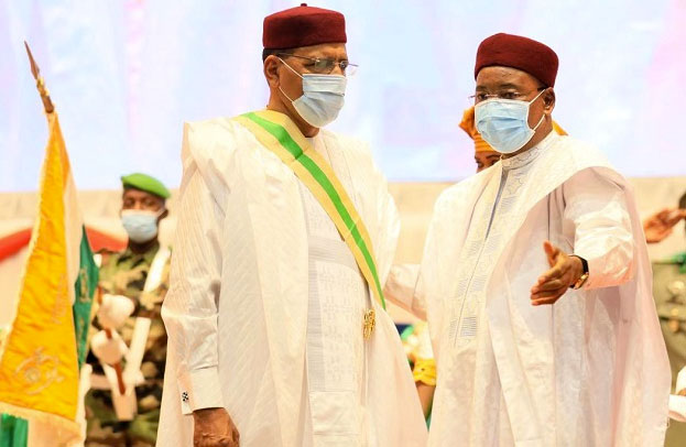 Obtempéré à la requête des faucons du PNDS le Président accepte la démission de son conseiller en communication Waziri Idrissa : Jusqu’à quand Bazoum va-t-il éviter le clash avec Issoufou ?