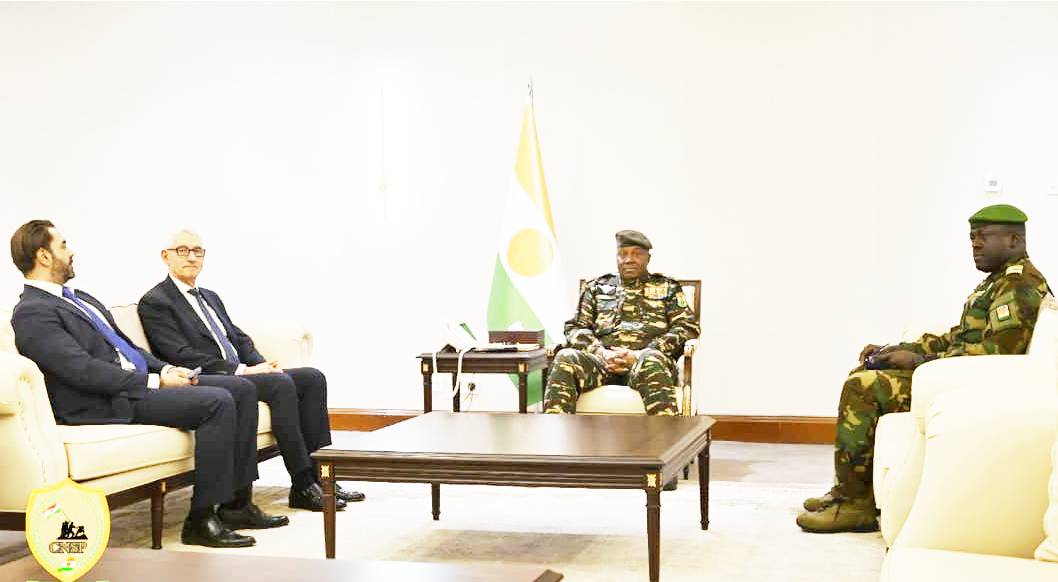 Chef de l etat Abdourahamane Tiani recoit le ministre italien Giovani Caravelli